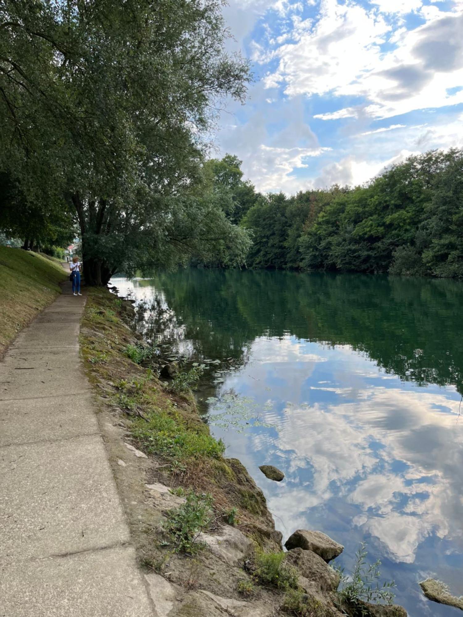 Endroit Charmant Coulommiers Esterno foto